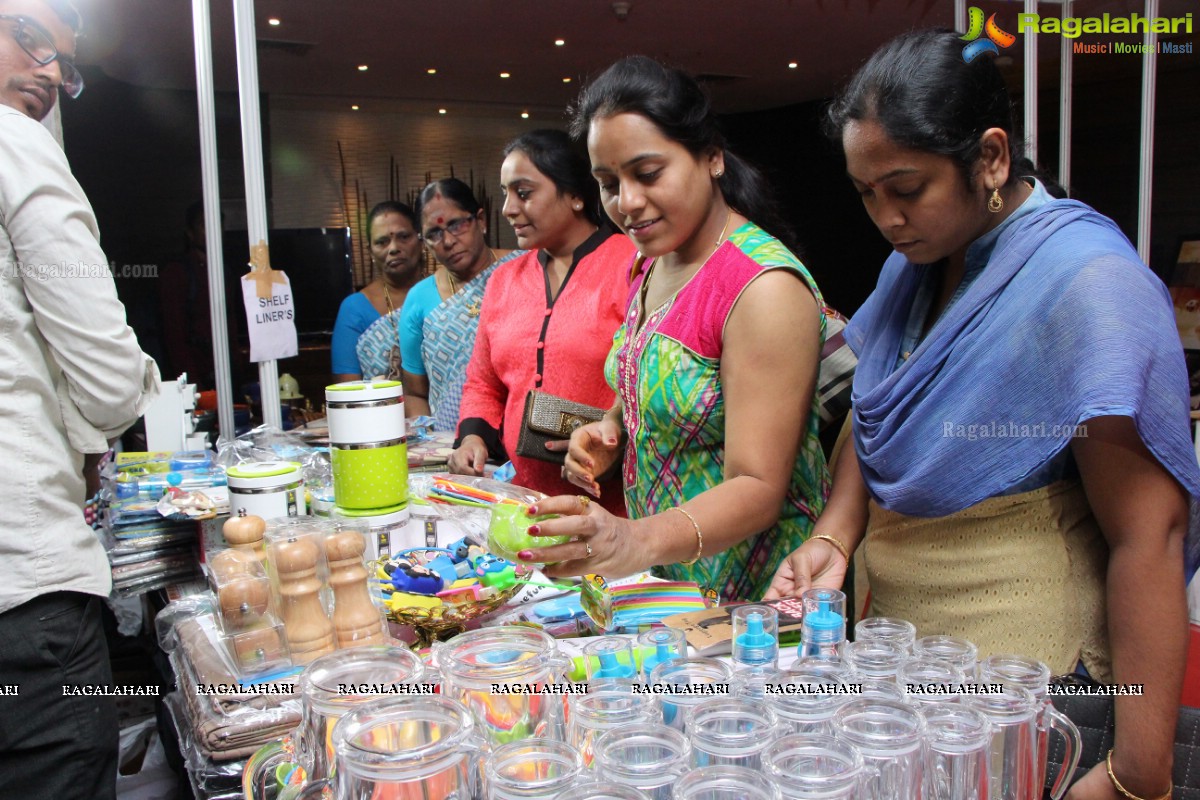 The Day & Night Bazaar by Akritti Elite at The Park, Hyderabad