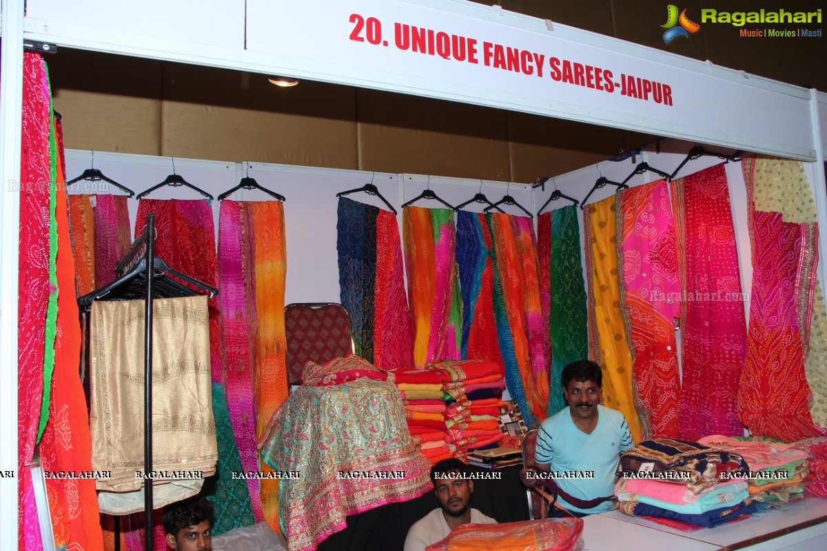 The Day & Night Bazaar by Akritti Elite at The Park, Hyderabad