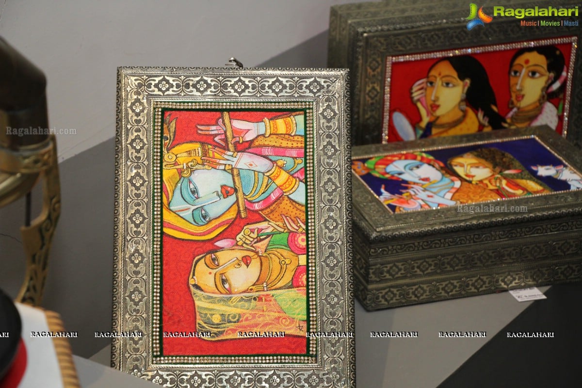 Out of the Frame by 50 Contemporary Artists of India at Aalankritha Art Gallery