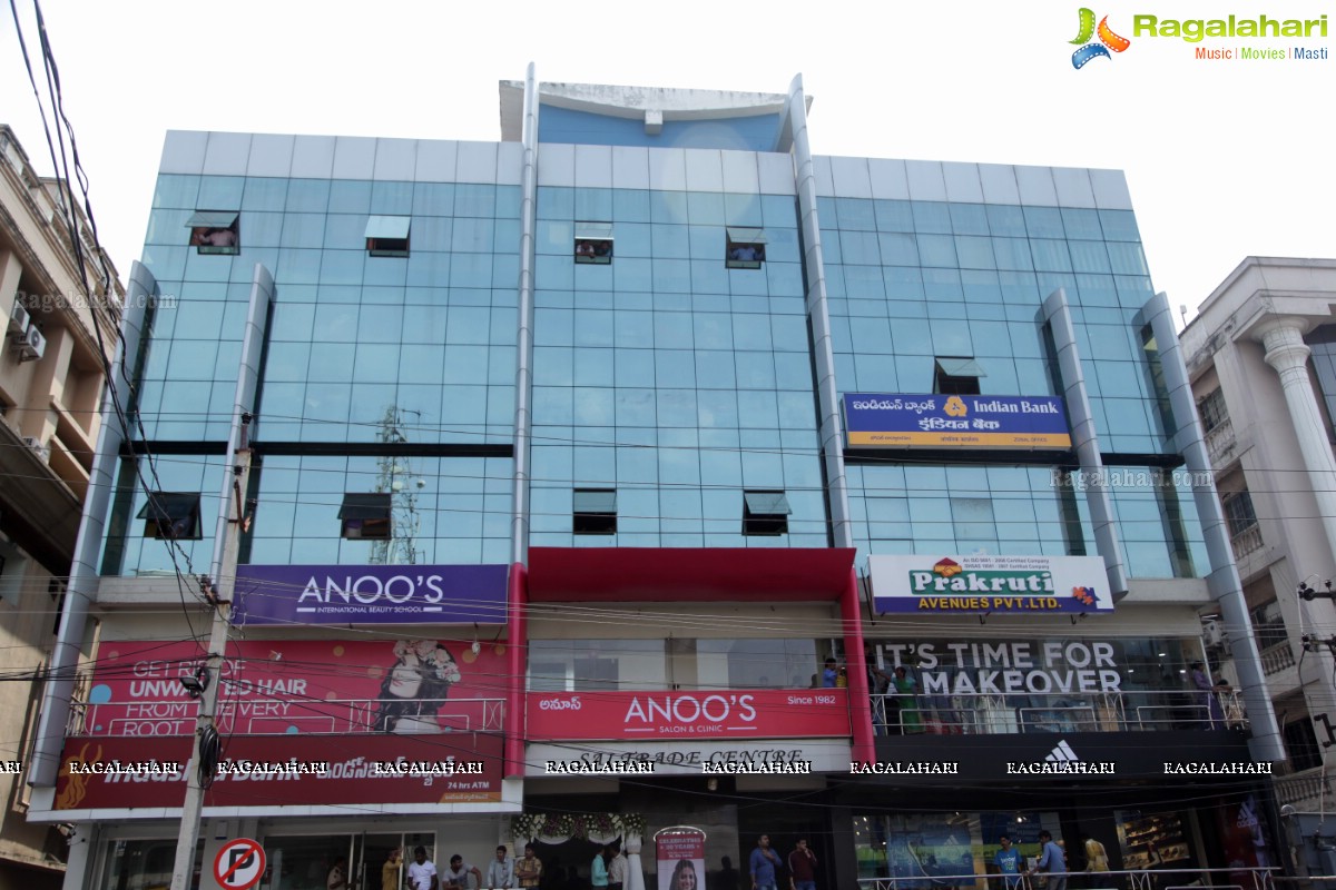 Grand Launch of Anoo's Salon and Clinic by Ritu Varma in Vizag