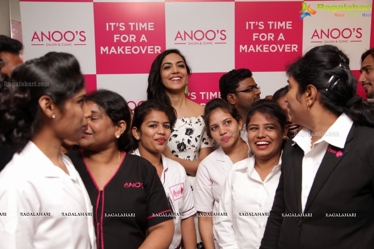 Grand Launch of Anoo's Salon and Clinic by Ritu Varma in Vizag