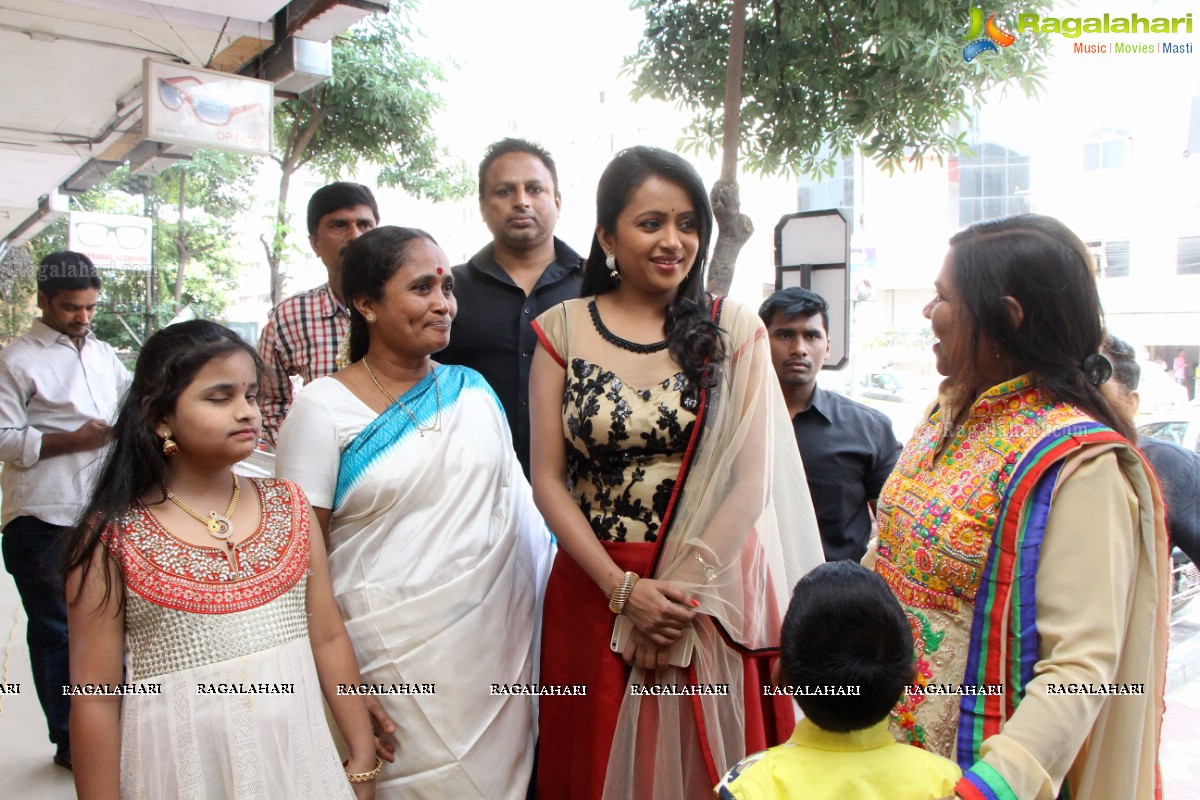 Suma Kanakala Launches Bhatt Mini Studio at Narayanaguda, Hyderabad