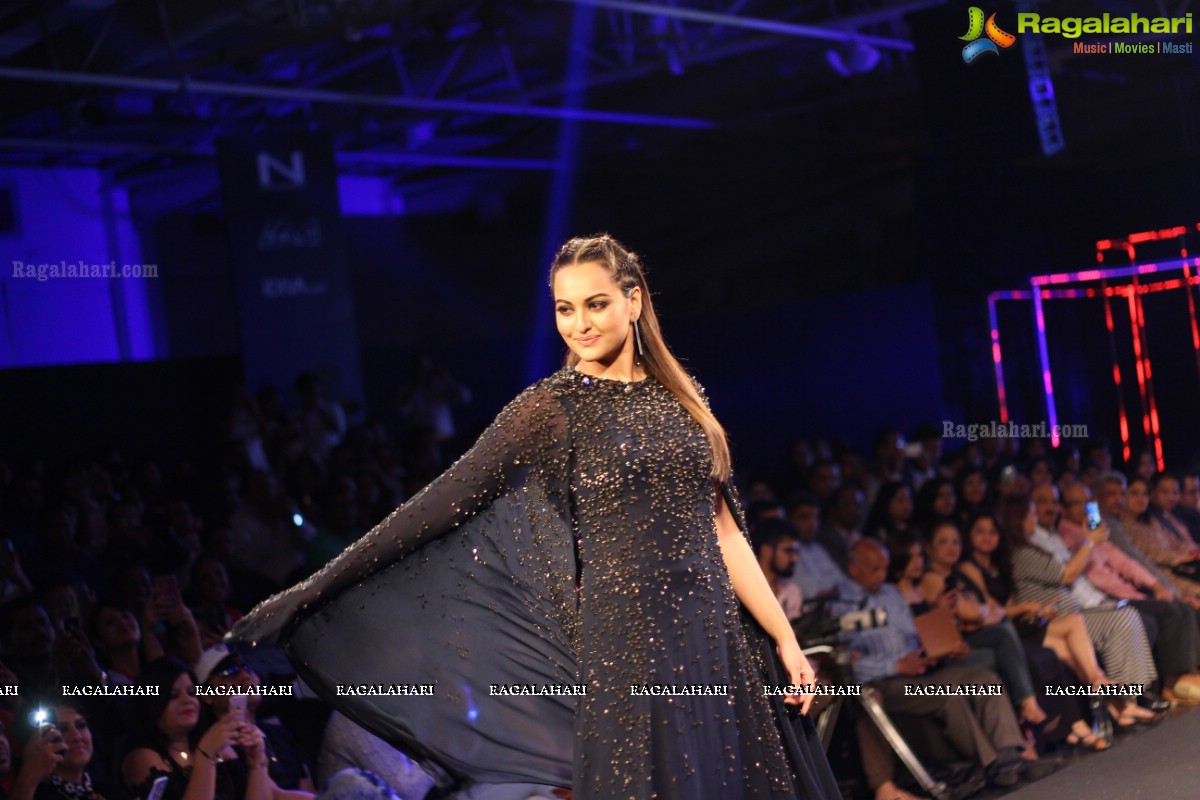 Blenders Pride Fashion Tour 2016, Hyderabad (Set 1)