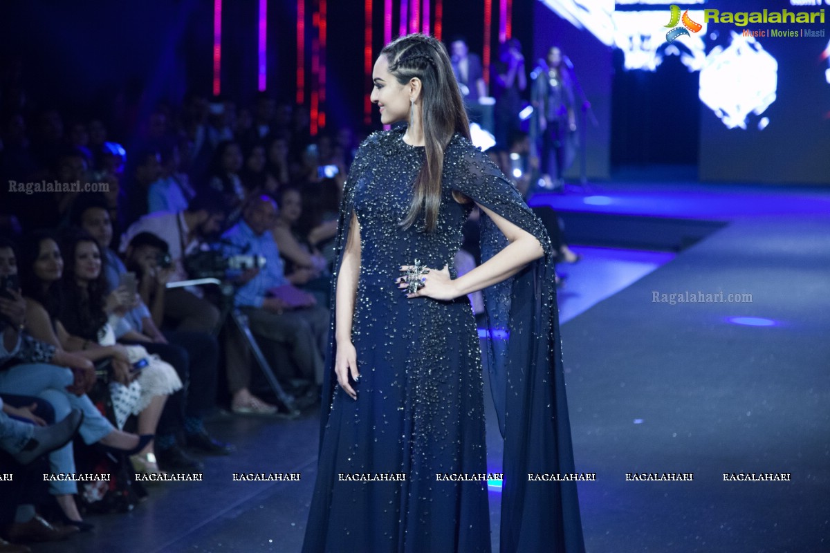 Blenders Pride Fashion Tour 2016, Hyderabad (Set 2)