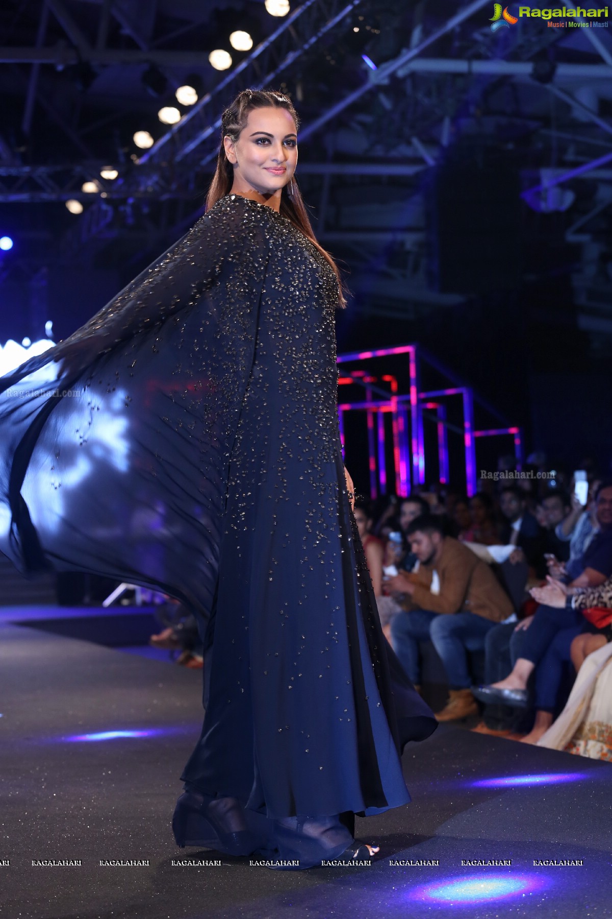 Blenders Pride Fashion Tour 2016, Hyderabad (Set 2)