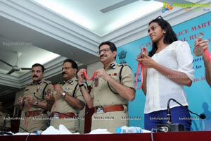 PV Sindhu at DGP Office