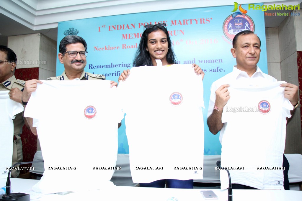 PV Sindhu unveiled T-Shirts and Medals of First Indian Police Martys Memorial Run, Hyderabad