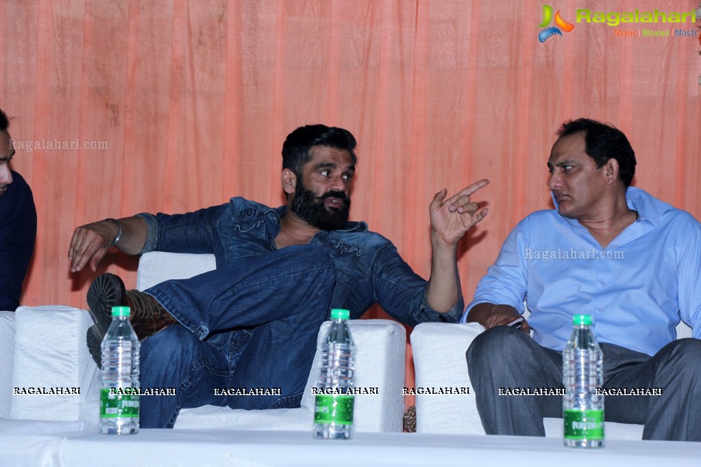 Suniel Shetty and Karishma Kapoor inaugurates Heera Mall, Hyderabad