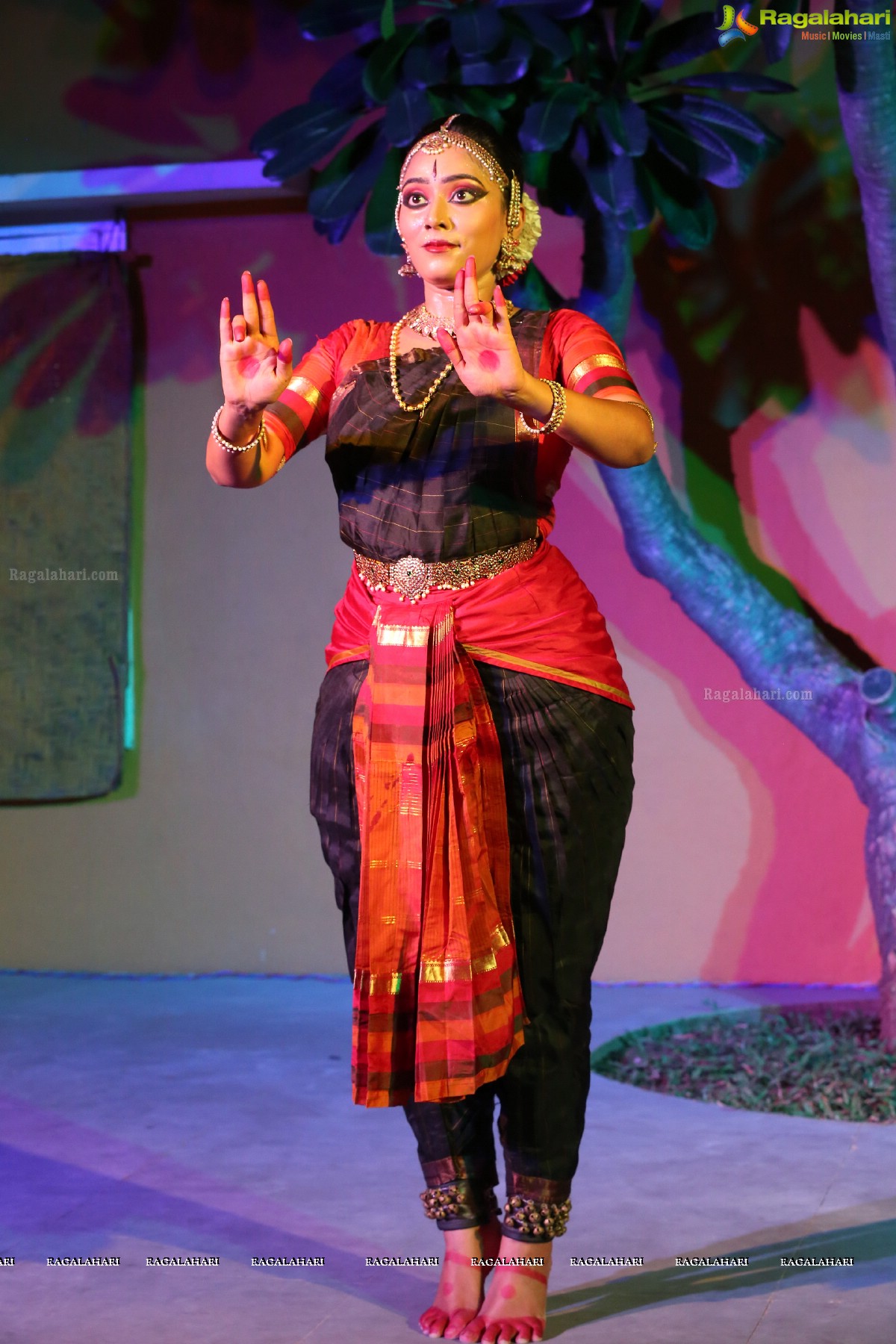 Bharatanatyam Recital by Kiranmayee Madupu at Saptaparni, Hyderabad