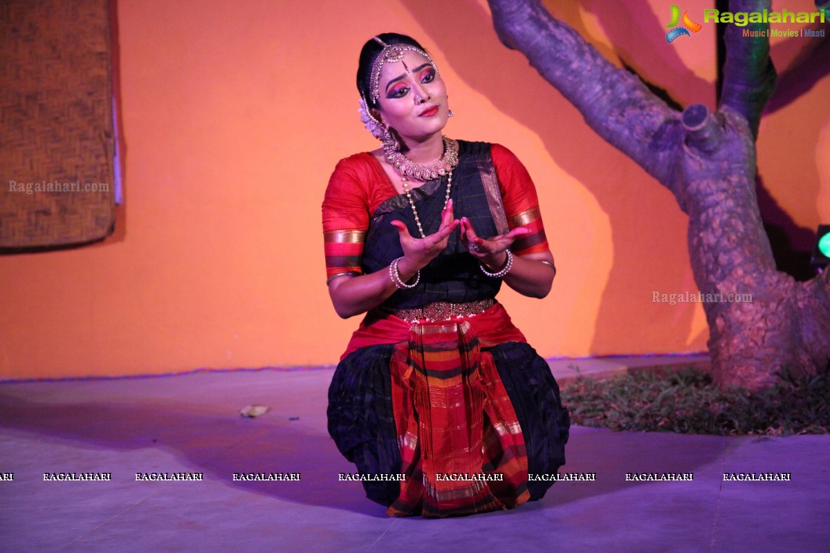 Bharatanatyam Recital by Kiranmayee Madupu at Saptaparni, Hyderabad