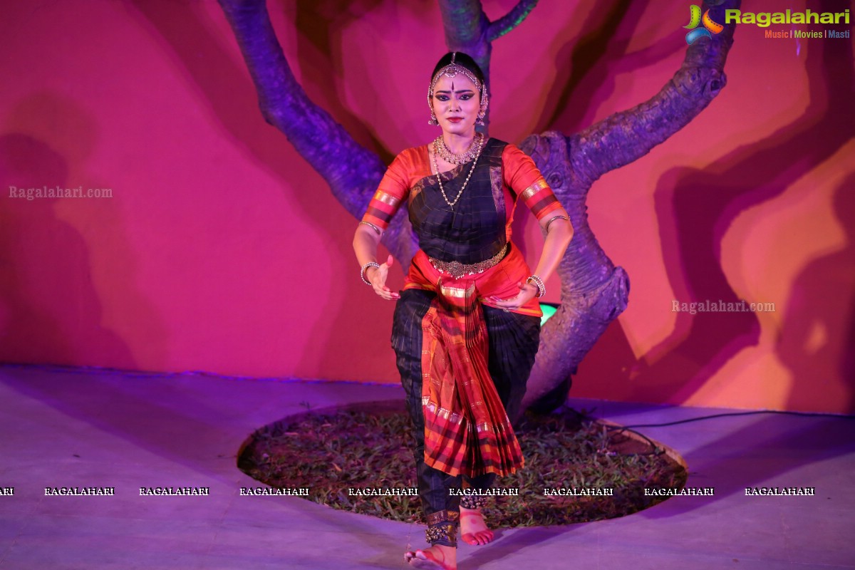 Bharatanatyam Recital by Kiranmayee Madupu at Saptaparni, Hyderabad