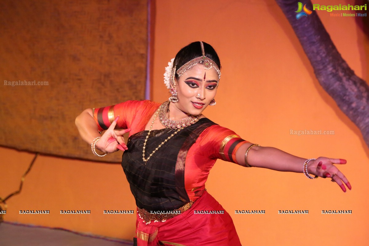 Bharatanatyam Recital by Kiranmayee Madupu at Saptaparni, Hyderabad