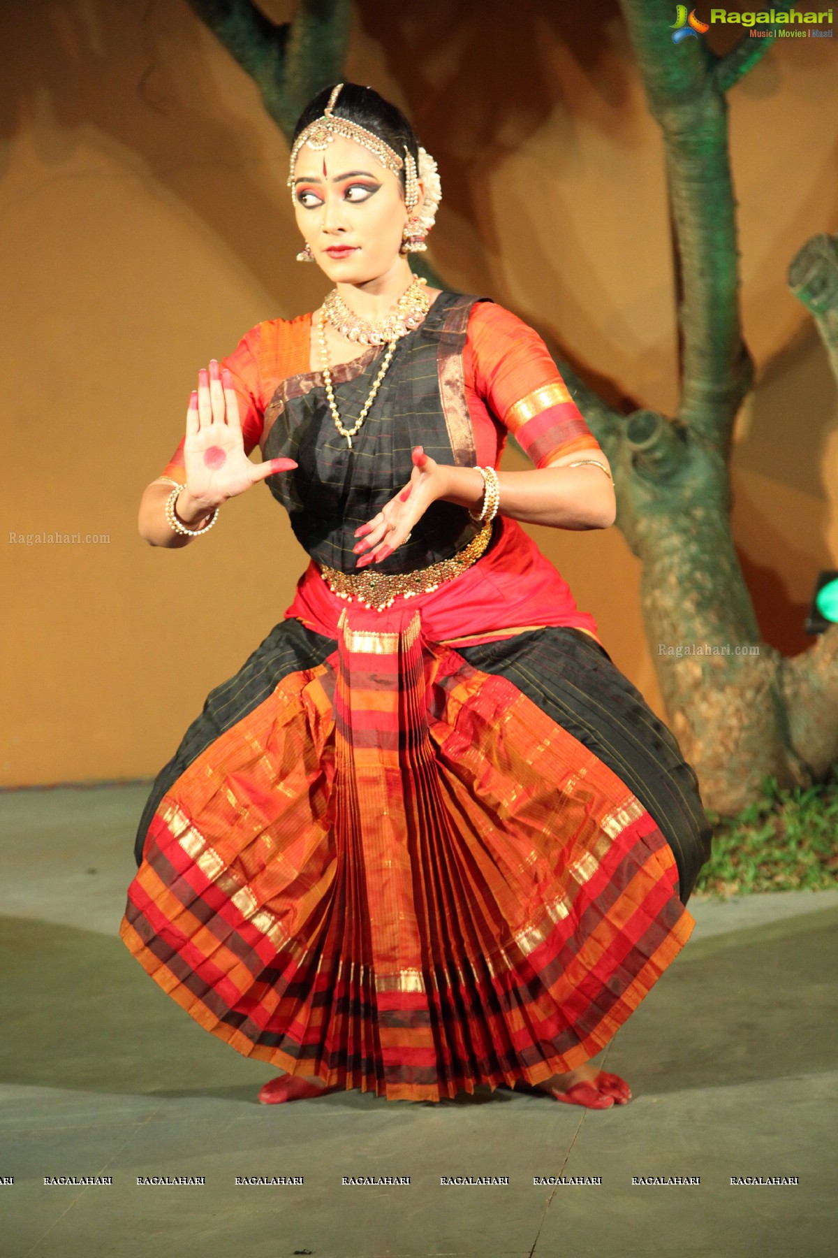 Bharatanatyam Recital by Kiranmayee Madupu at Saptaparni, Hyderabad