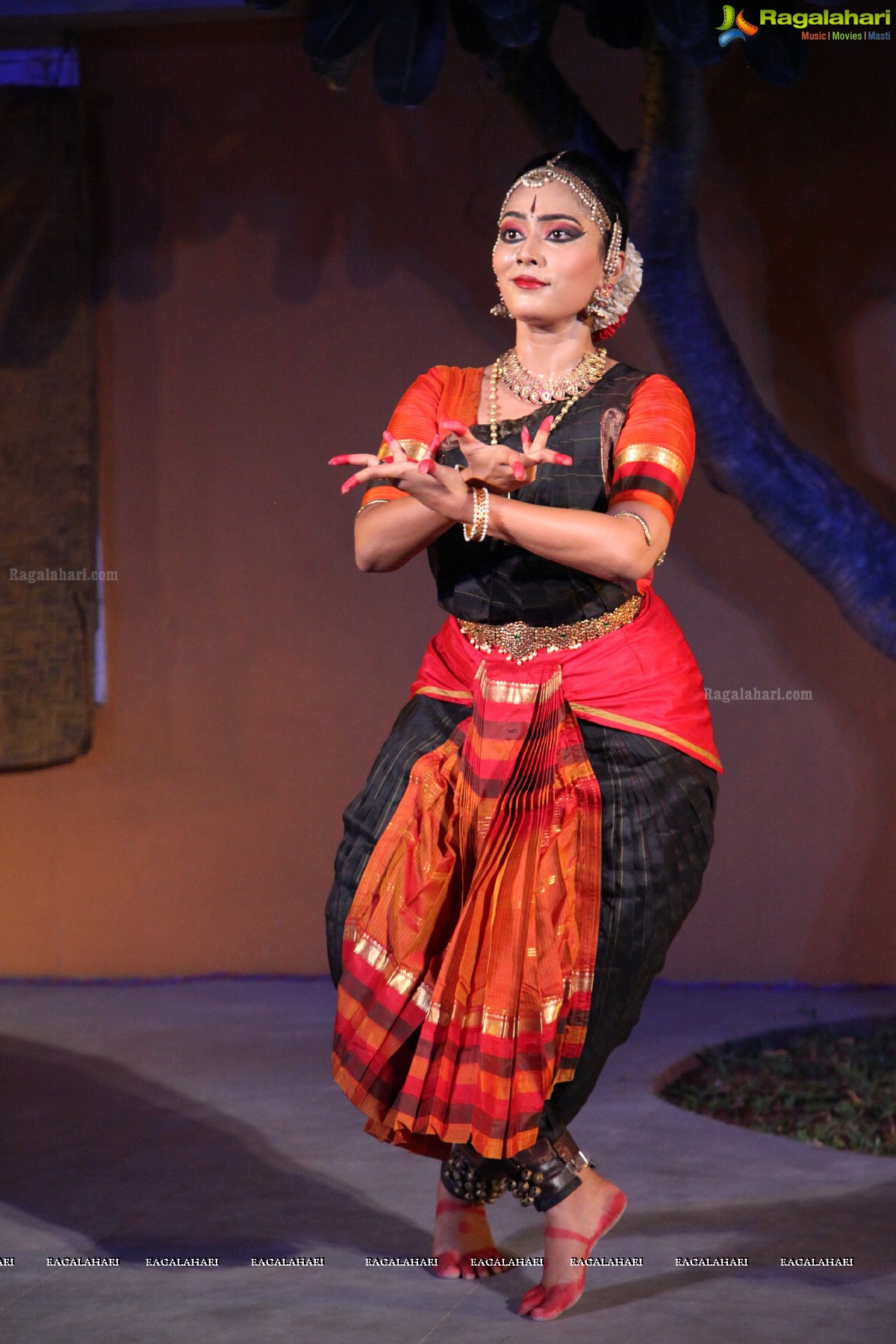 Bharatanatyam Recital by Kiranmayee Madupu at Saptaparni, Hyderabad