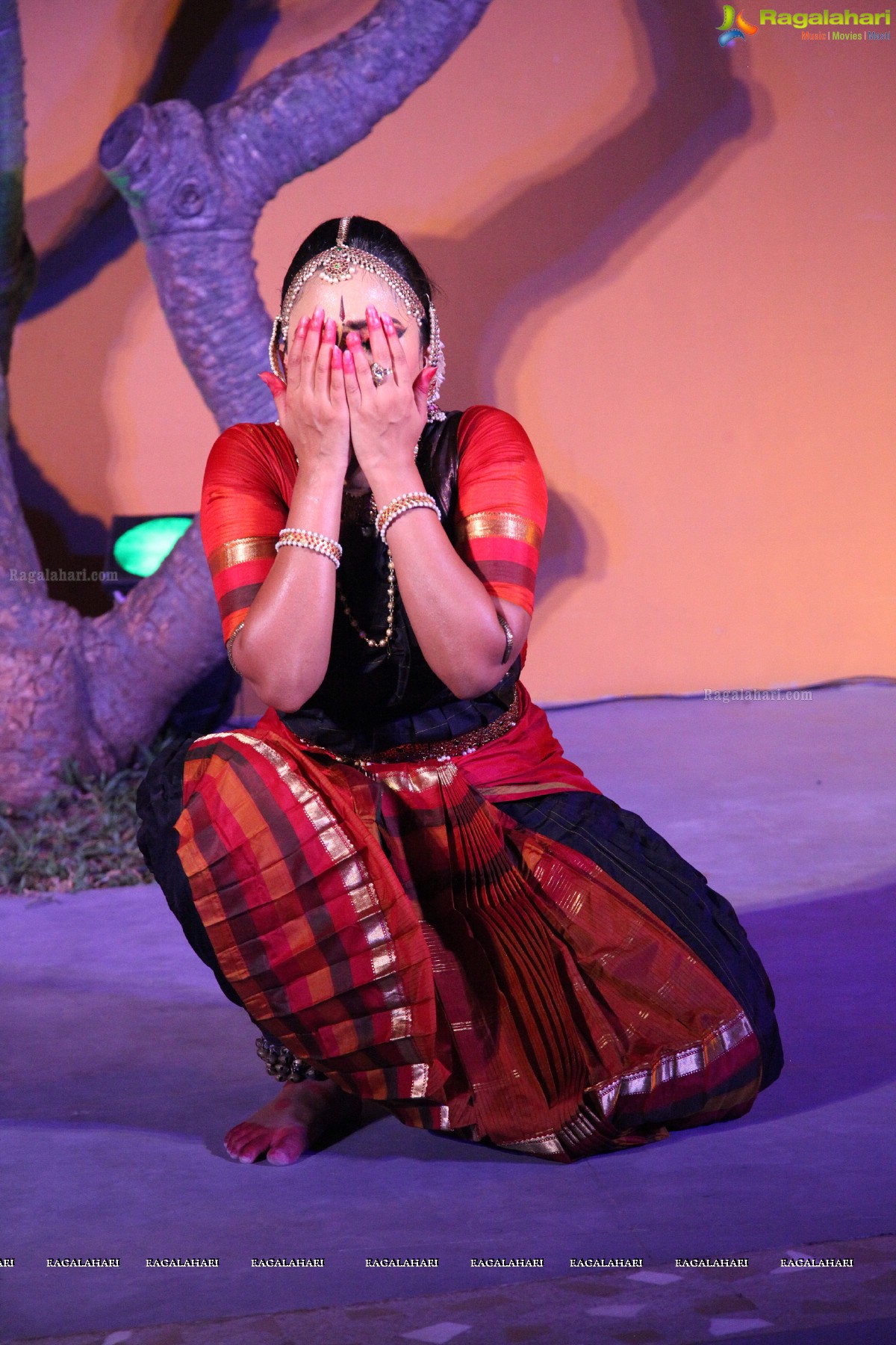 Bharatanatyam Recital by Kiranmayee Madupu at Saptaparni, Hyderabad