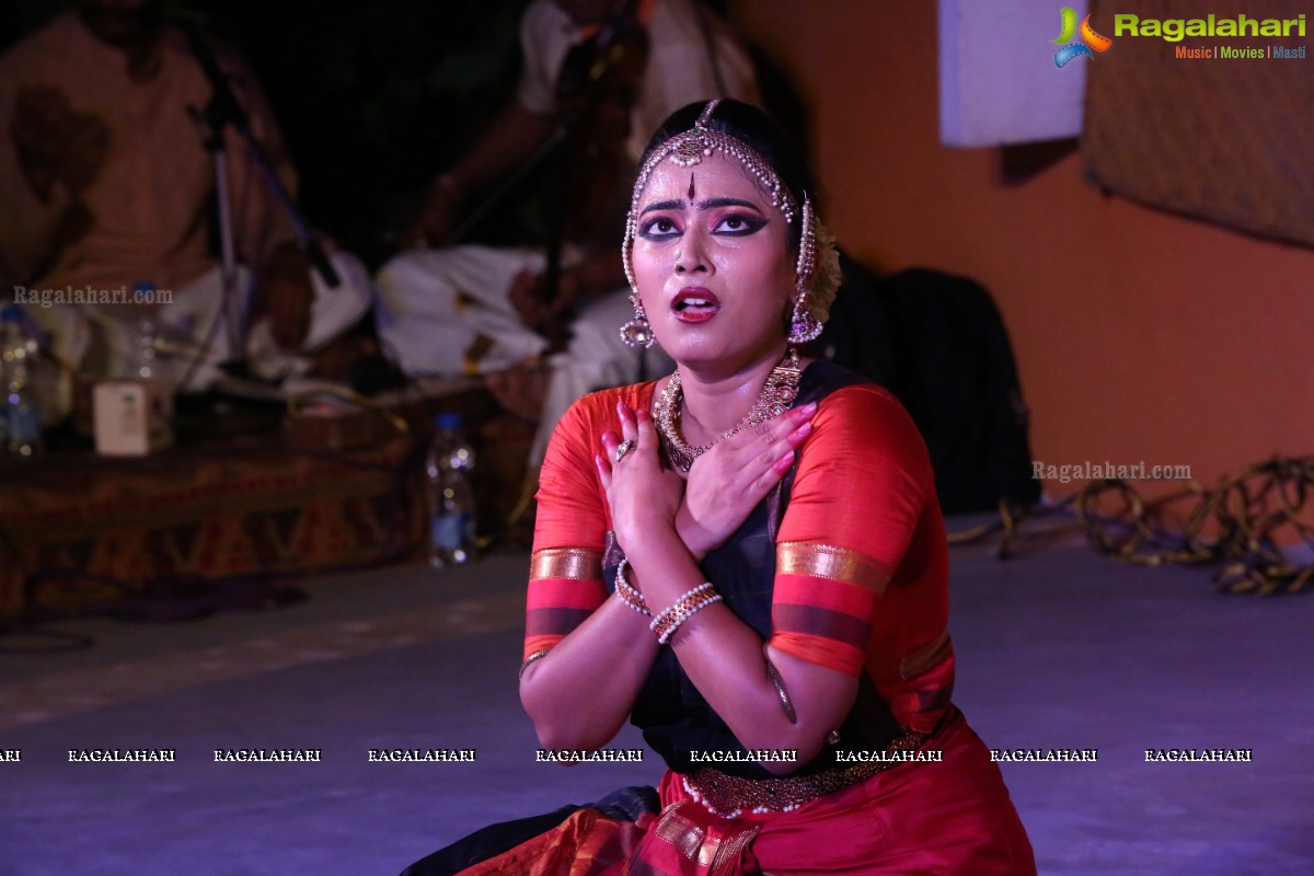 Bharatanatyam Recital by Kiranmayee Madupu at Saptaparni, Hyderabad