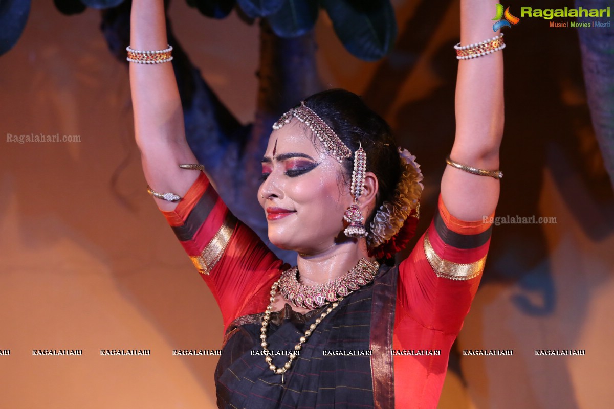 Bharatanatyam Recital by Kiranmayee Madupu at Saptaparni, Hyderabad