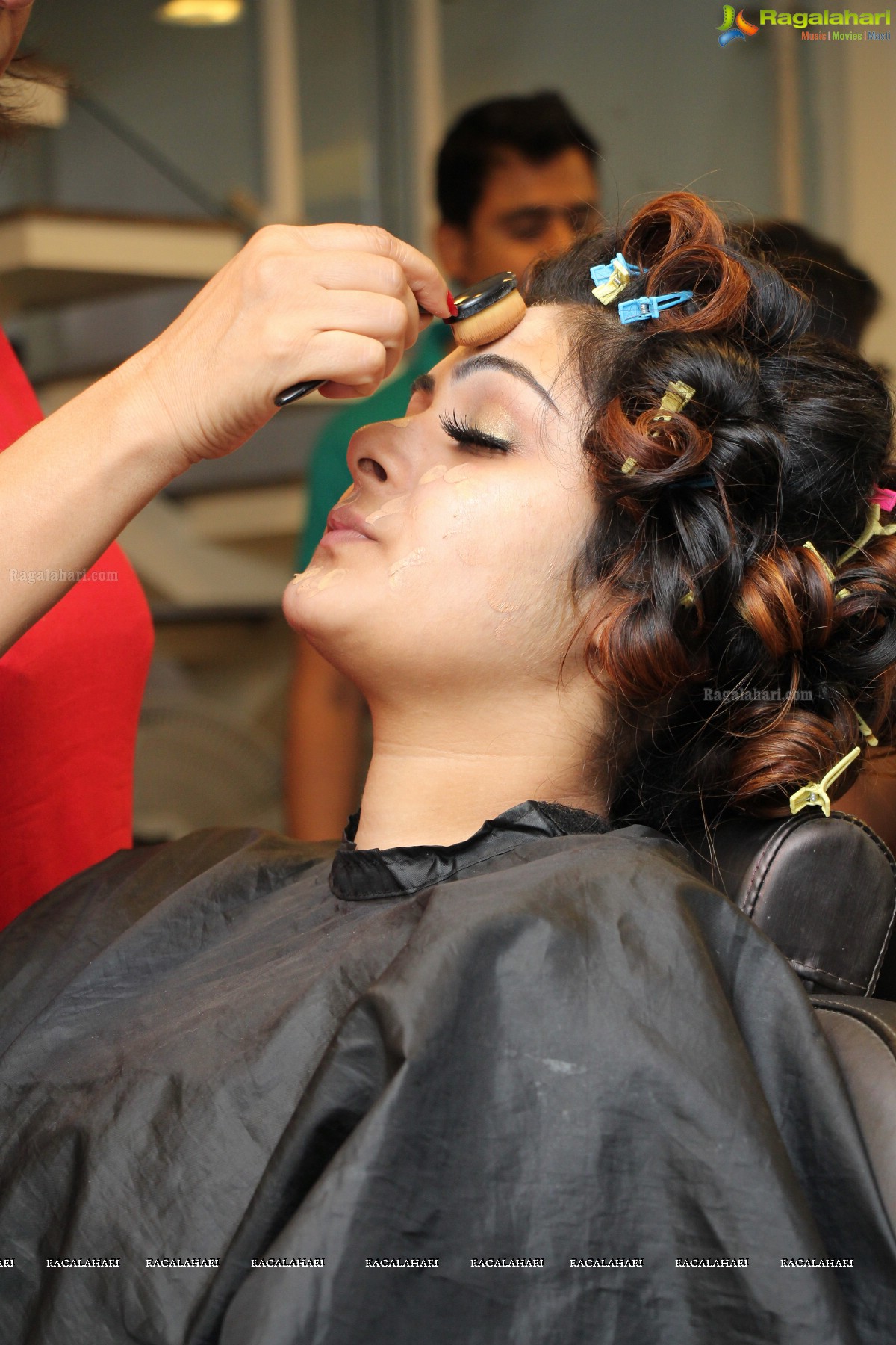 Lakme Bridal Workshop by Bollywood Celebrity Make-up Artist Sushma Khan at Aaltos A And M Trade Center, Hyderabad