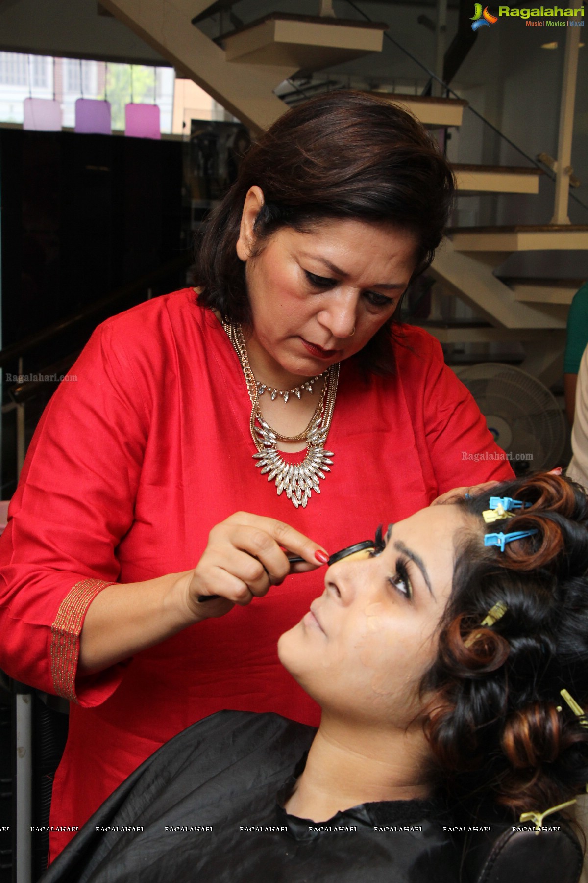 Lakme Bridal Workshop by Bollywood Celebrity Make-up Artist Sushma Khan at Aaltos A And M Trade Center, Hyderabad