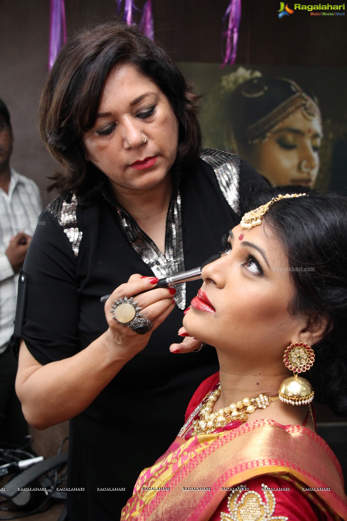 Bridal Illuminate Looks Workshop by Sushma Khan at Lakme Studio, Dilsukhnagar