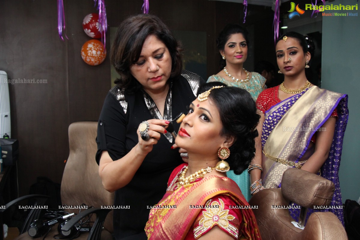 Bridal Illuminate Looks Workshop by Sushma Khan at Lakme Studio, Dilsukhnagar