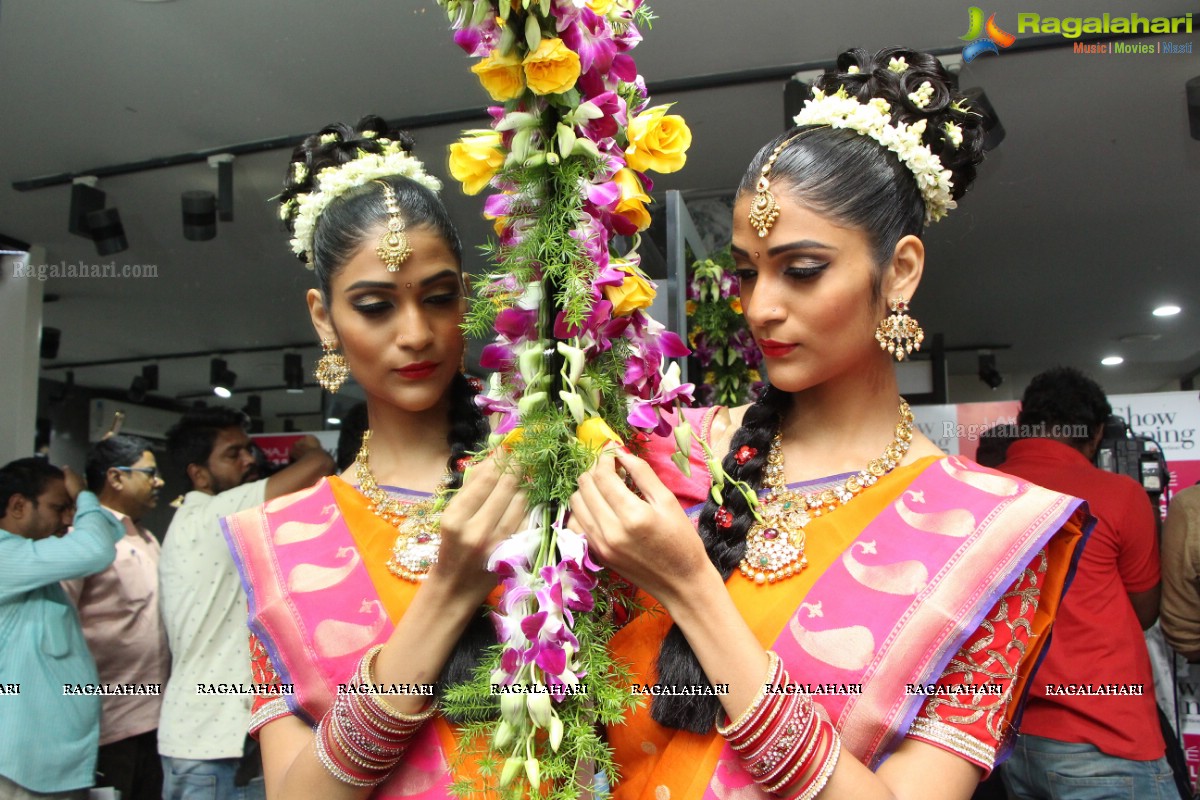 Bridal Illuminate Looks Workshop by Sushma Khan at Lakme Studio, Gachibowli