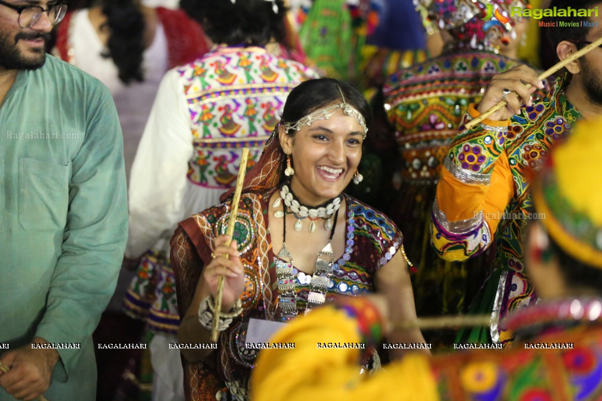 Legend Navratri Utsav 2016 (Day 10) at Excellency Gardens, Kompally, Hyderabad