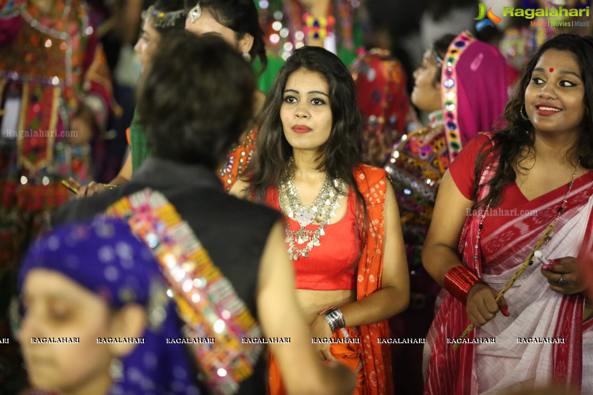 Legend Navratri Utsav 2016 (Day 10) at Excellency Gardens, Kompally, Hyderabad