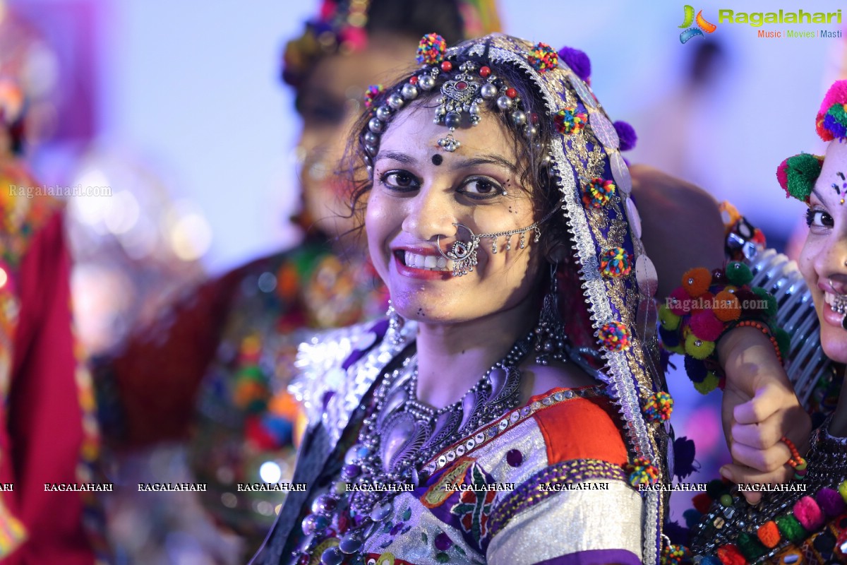 Legend Navratri Utsav 2016 (Day 10) at Excellency Gardens, Kompally, Hyderabad