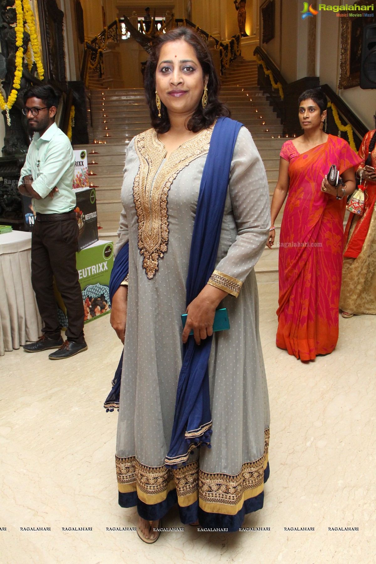 Pre-Diwali Bash 2016 by Kamini Saraf and Poonam at Taj Krishna, Hyderabad