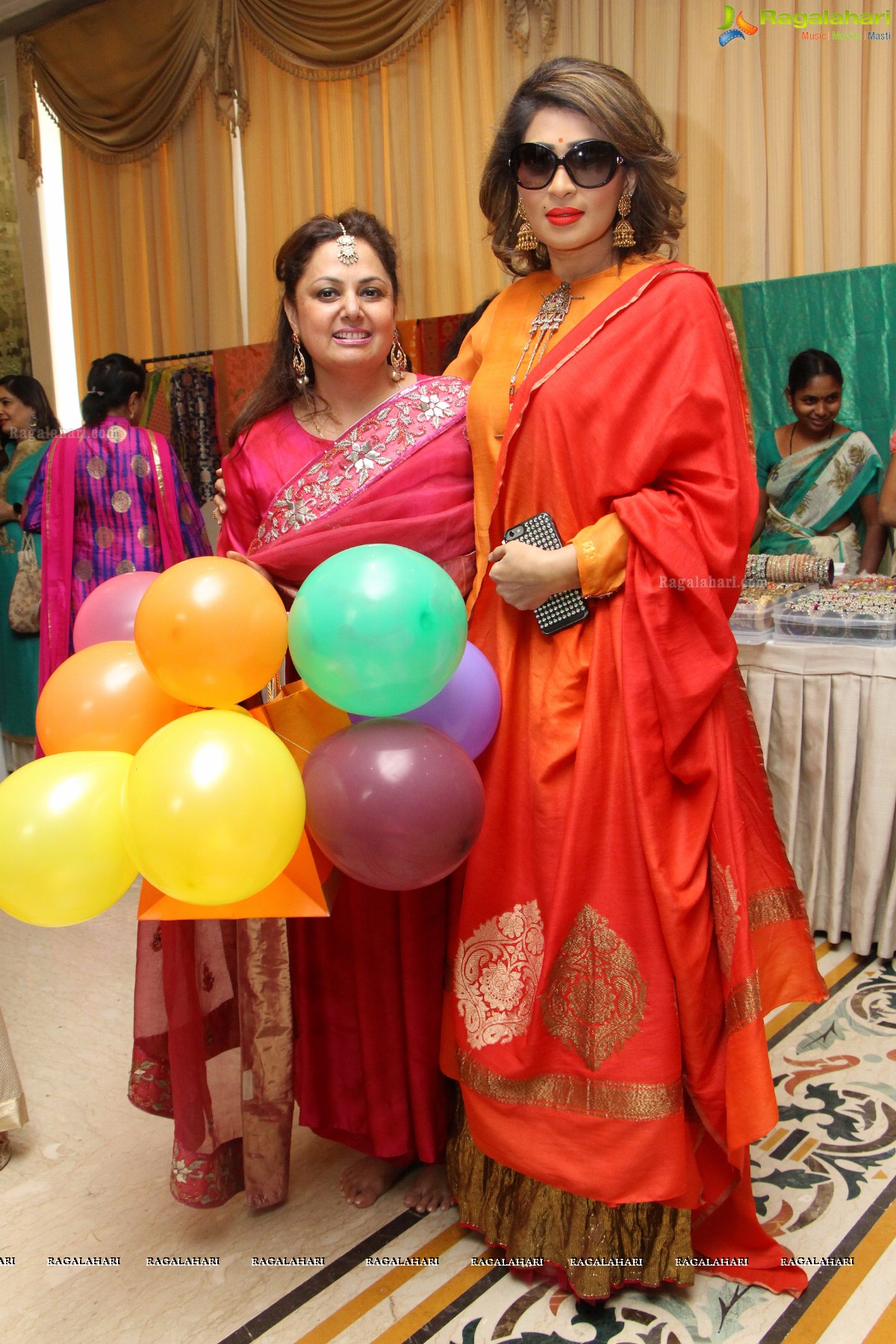 Pre-Diwali Bash 2016 by Kamini Saraf and Poonam at Taj Krishna, Hyderabad