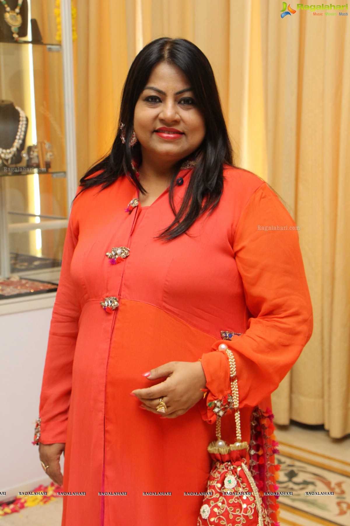 Pre-Diwali Bash 2016 by Kamini Saraf and Poonam at Taj Krishna, Hyderabad