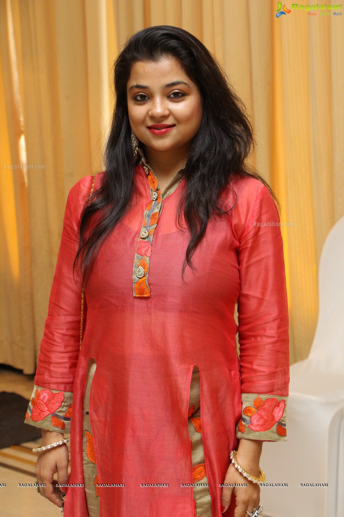 Pre-Diwali Bash 2016 by Kamini Saraf and Poonam at Taj Krishna, Hyderabad