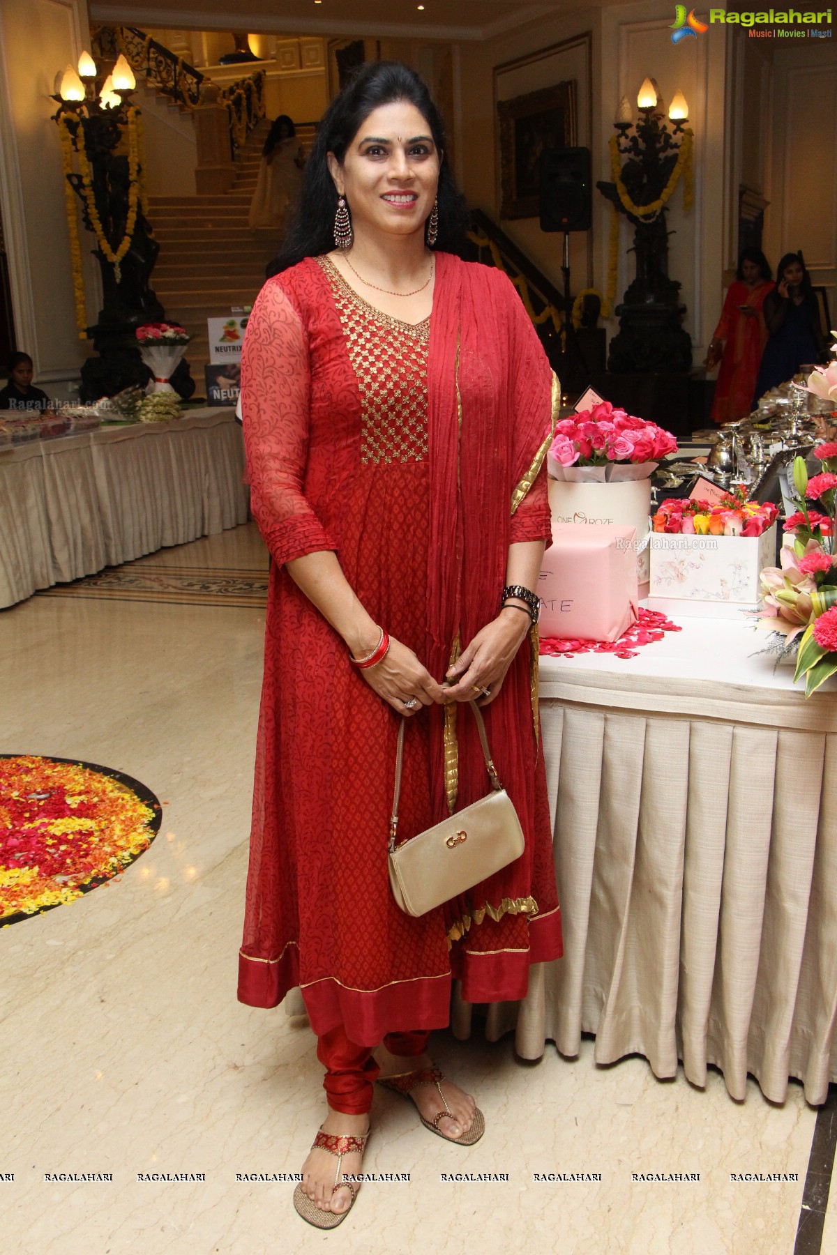 Pre-Diwali Bash 2016 by Kamini Saraf and Poonam at Taj Krishna, Hyderabad