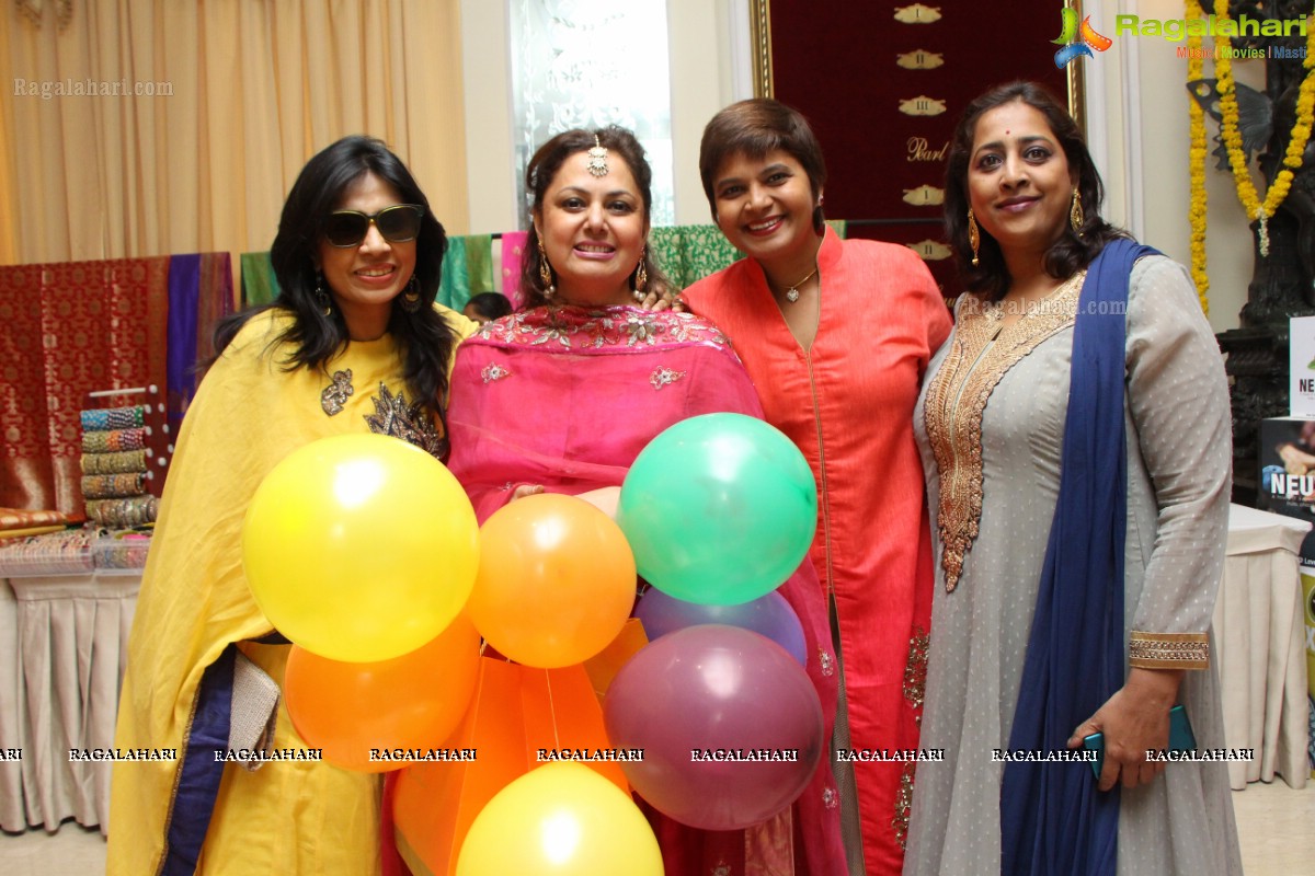 Pre-Diwali Bash 2016 by Kamini Saraf and Poonam at Taj Krishna, Hyderabad