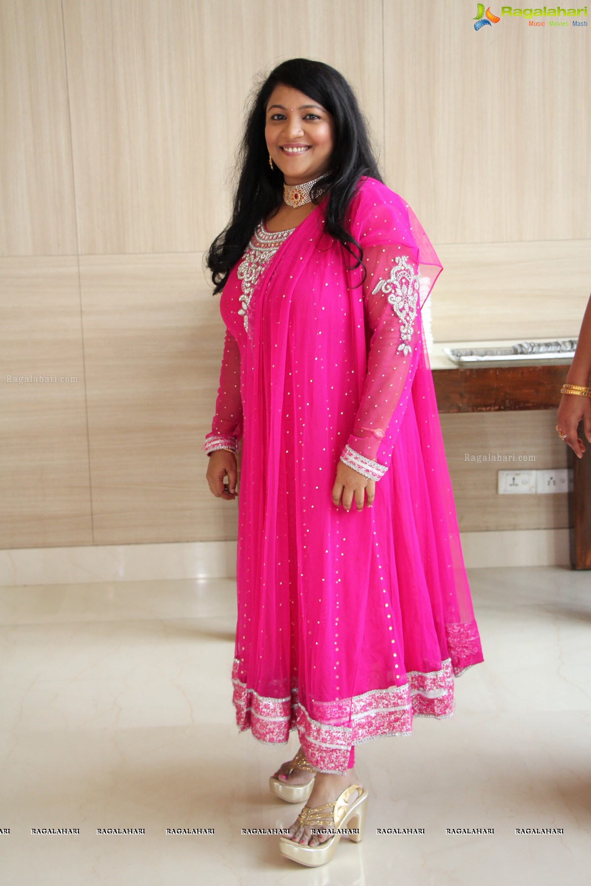 Diwali Bash by Queens Lounge at Trident Hotel, Hyderabad