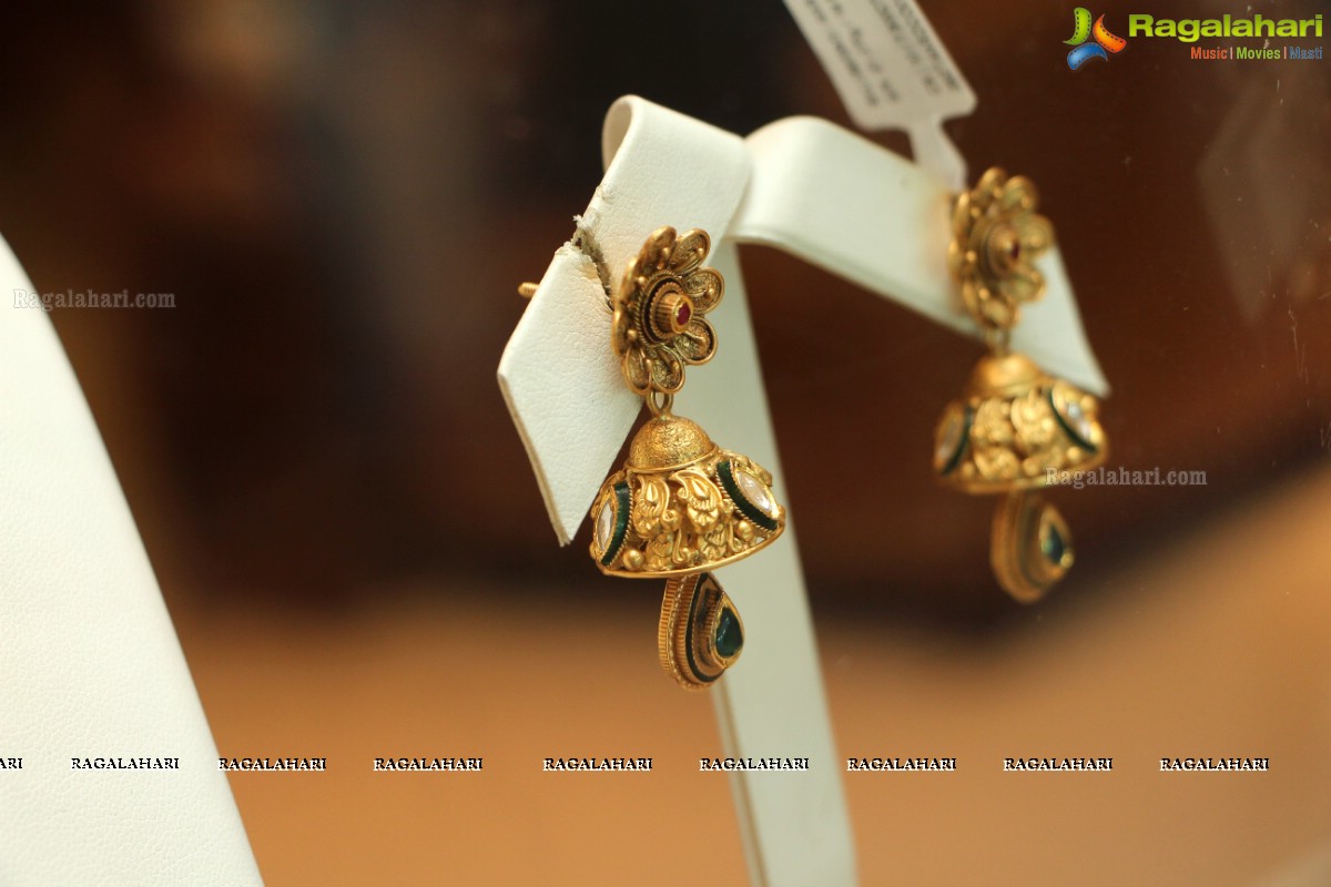Charmz - A Charming Collection of Gold and Diamond Kids Jewellery at Reliance Jewels
