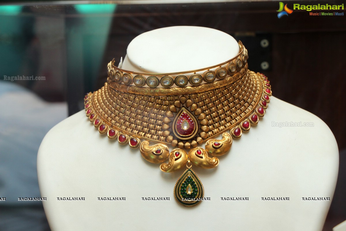 Charmz - A Charming Collection of Gold and Diamond Kids Jewellery at Reliance Jewels