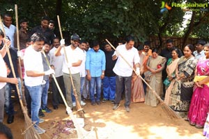 Mahanubhavudu Swachh Bharat