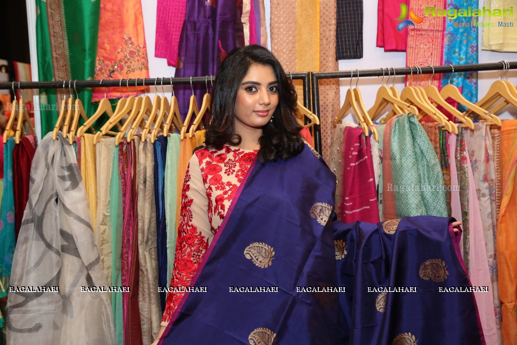 Lasya Sri inaugurates Akritti Elite Exhibition at Park Hyatt Hyderabad