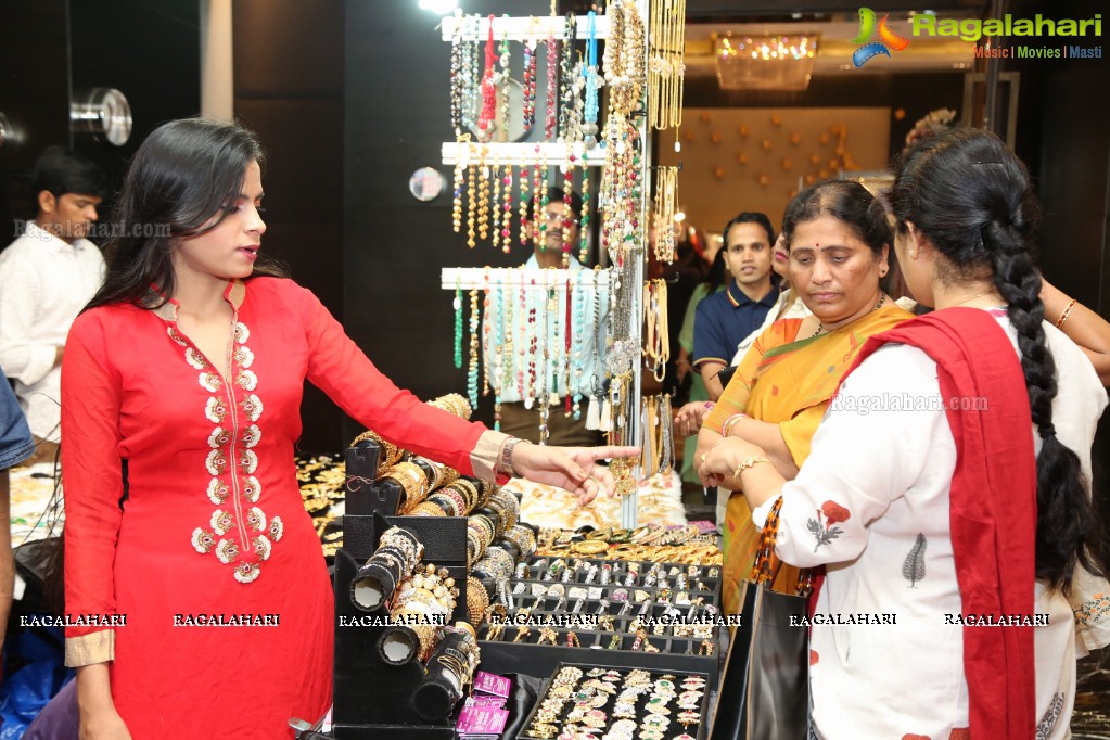 Lasya Sri inaugurates Akritti Elite Exhibition at Park Hyatt Hyderabad