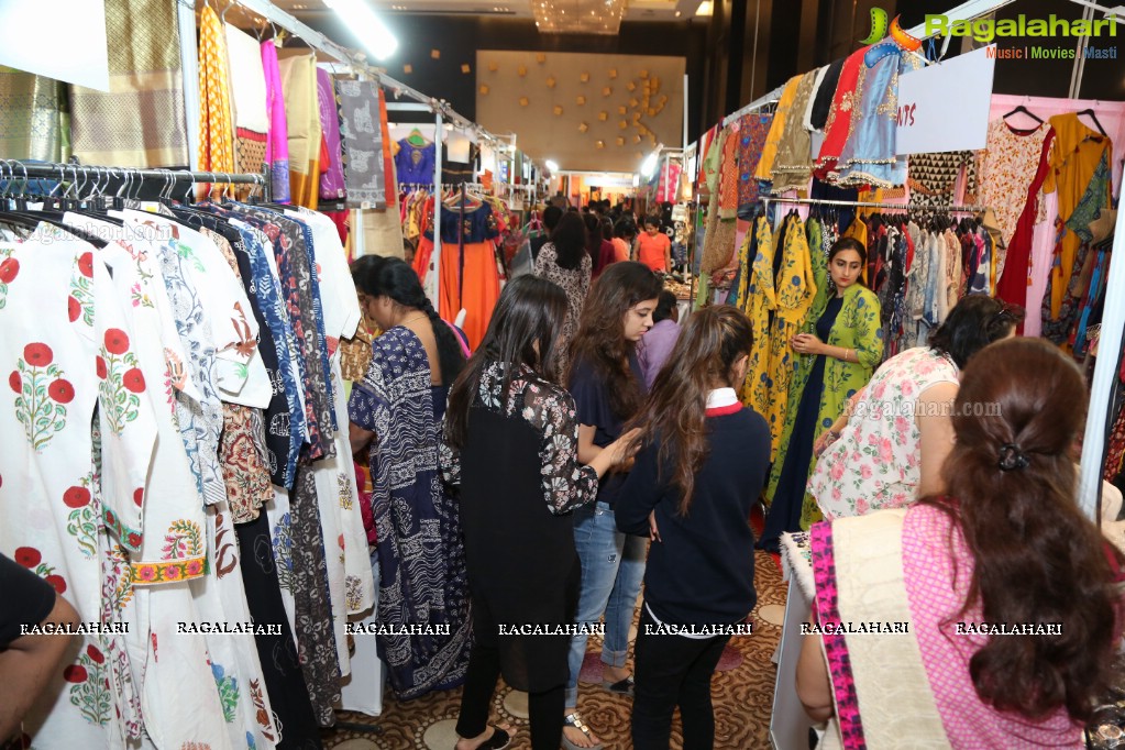 Lasya Sri inaugurates Akritti Elite Exhibition at Park Hyatt Hyderabad