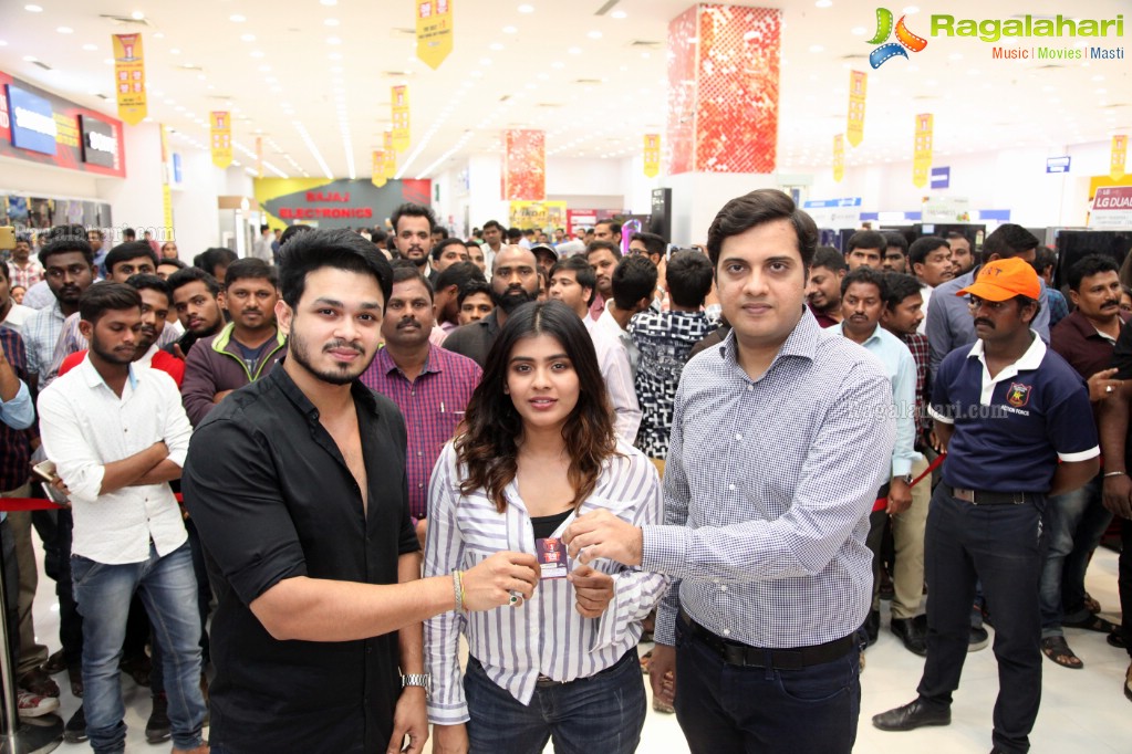 Naga Anvesh and Hebah Patel announces Winner of Bajaj Electronics Bumper Draw at Forum Sujana Mall