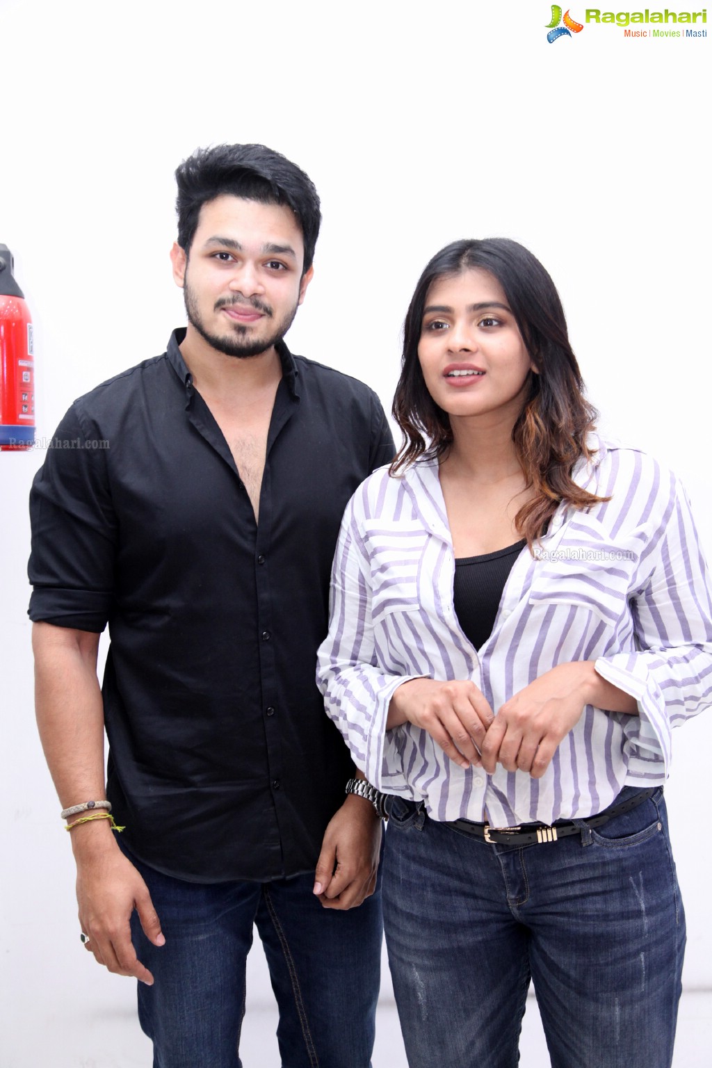 Naga Anvesh and Hebah Patel announces Winner of Bajaj Electronics Bumper Draw at Forum Sujana Mall