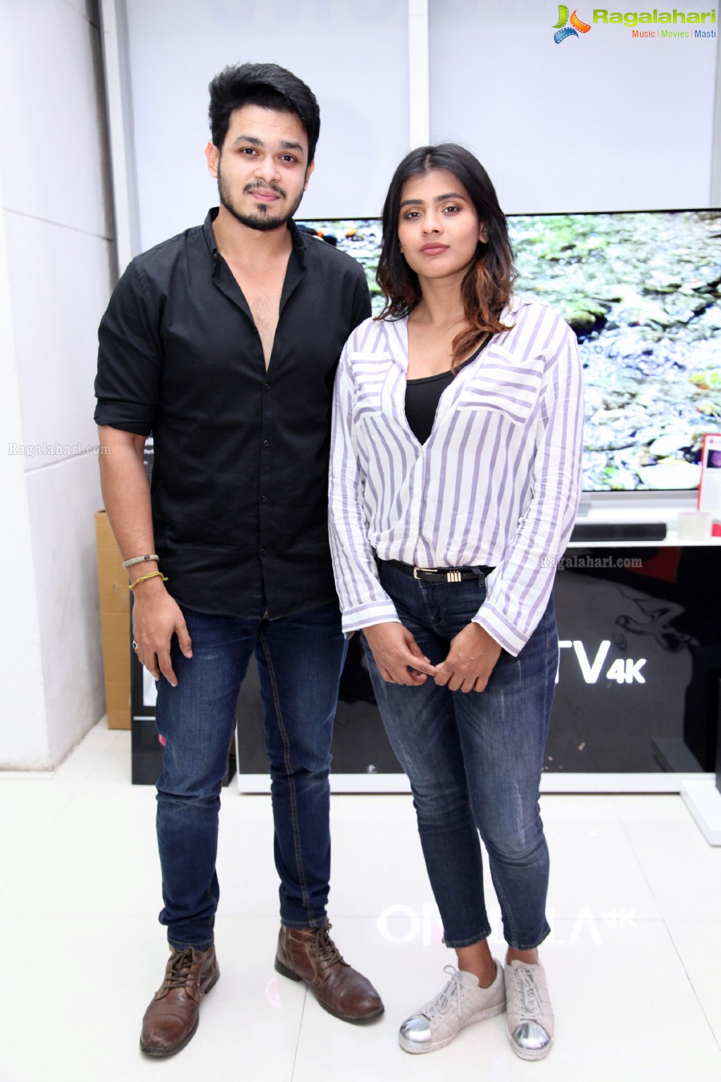 Naga Anvesh and Hebah Patel announces Winner of Bajaj Electronics Bumper Draw at Forum Sujana Mall