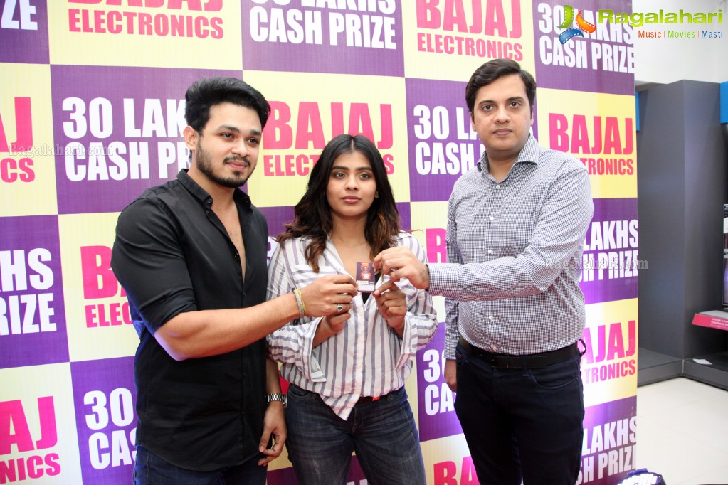 Naga Anvesh and Hebah Patel announces Winner of Bajaj Electronics Bumper Draw at Forum Sujana Mall