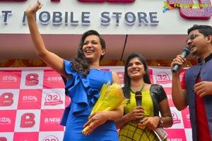 Catherine Tresa B New Mobiles Eluru