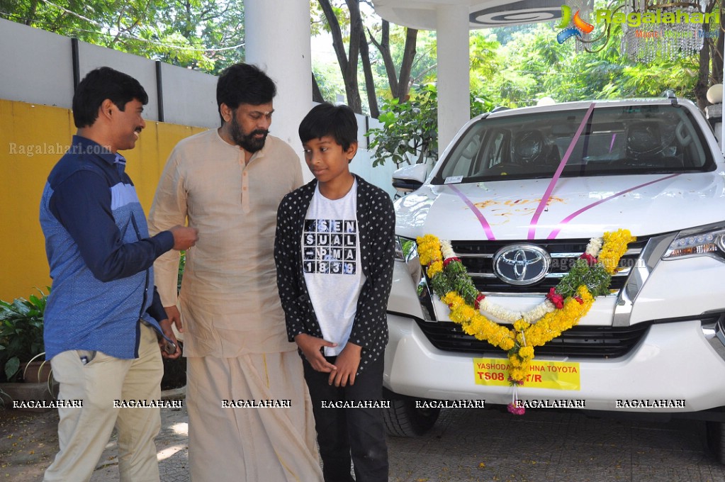 Chiranjeevi with Suresh Kondeti's new car
