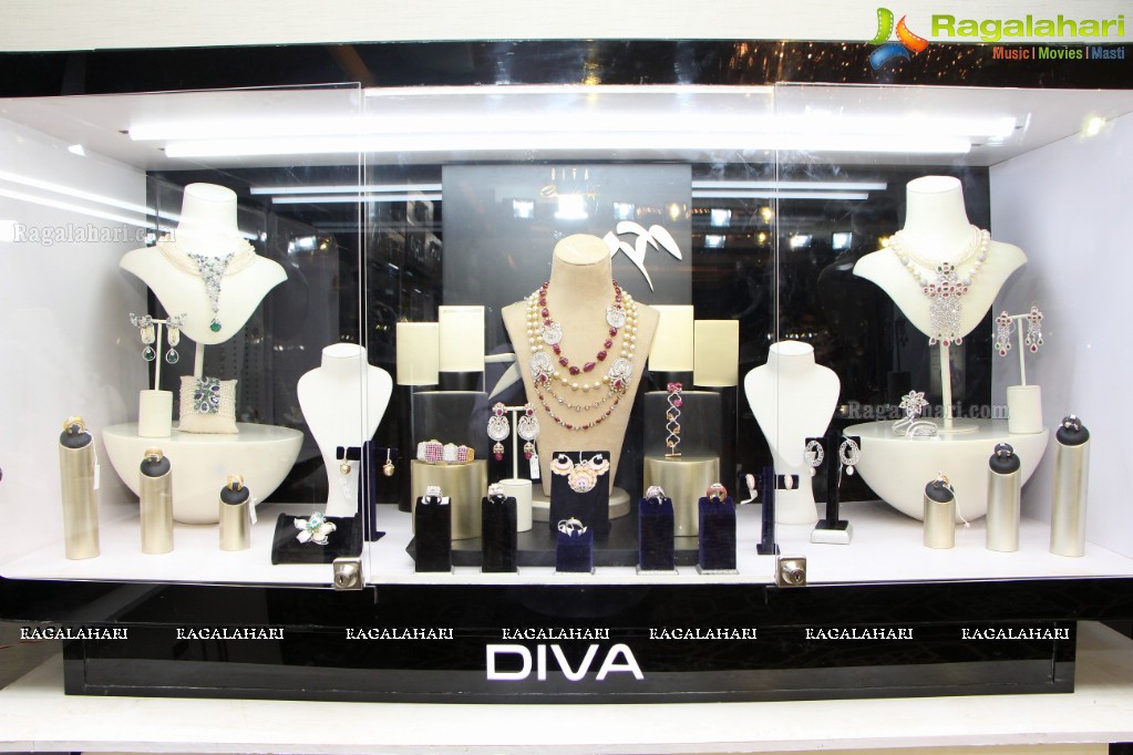 Divine Diamond Jewellery Exhibition at Park Hyatt