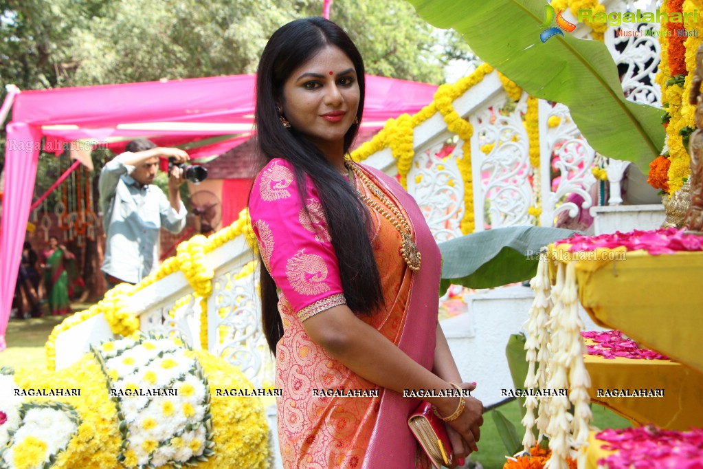 Karthika Vanabhojanalu by Lavanya Bonthu at Srinivasa Estates